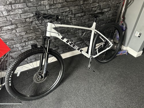 2025 trek marlin gen xxl - 7, 3